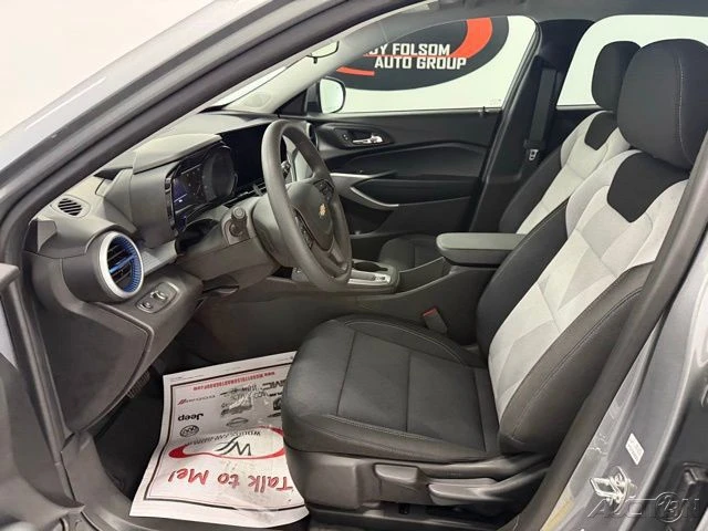 2026 Chevrolet Trax - Image 9 of 20