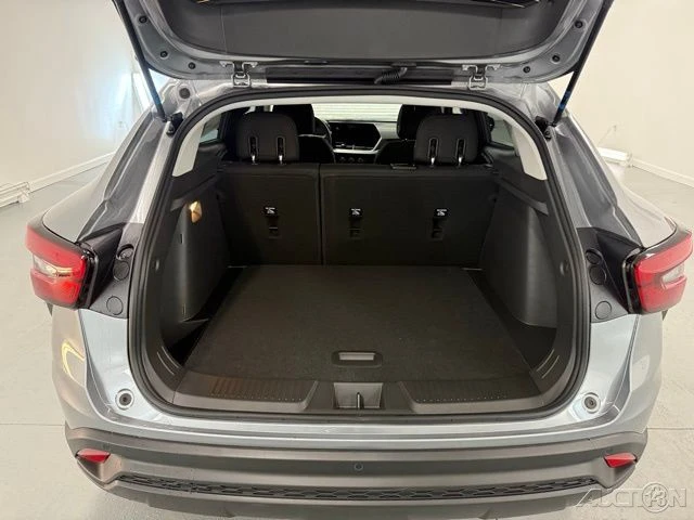 2026 Chevrolet Trax - Image 8 of 20