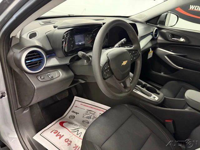 2026 Chevrolet Trax - Image 12 of 20