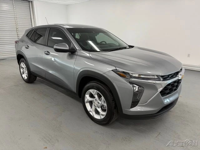 2026 Chevrolet Trax - Image 3 of 20
