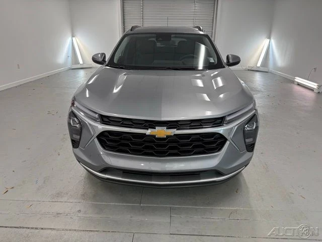 2026 Chevrolet Trax - Image 2 of 12