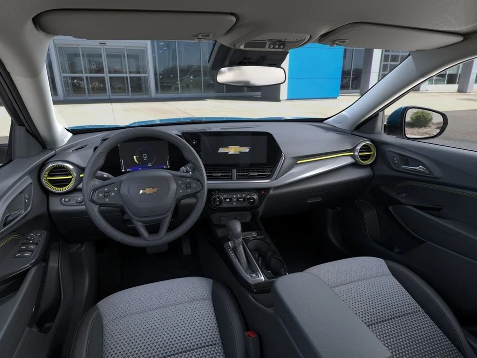 2026 Chevrolet Trax - Image 15 of 21