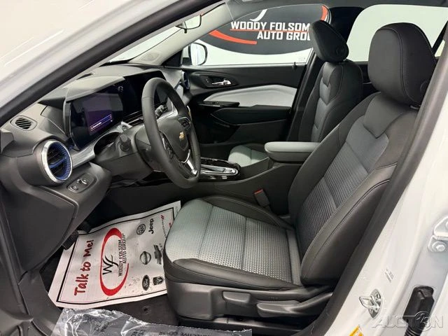 2026 Chevrolet Trax - Image 9 of 12