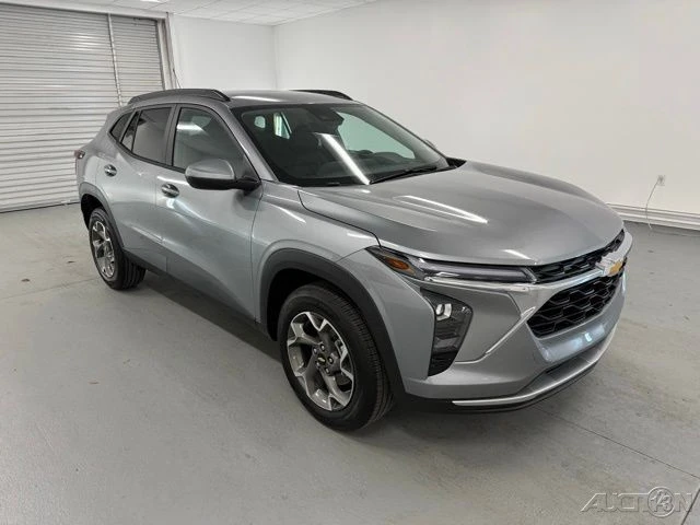 2026 Chevrolet Trax - Image 3 of 12