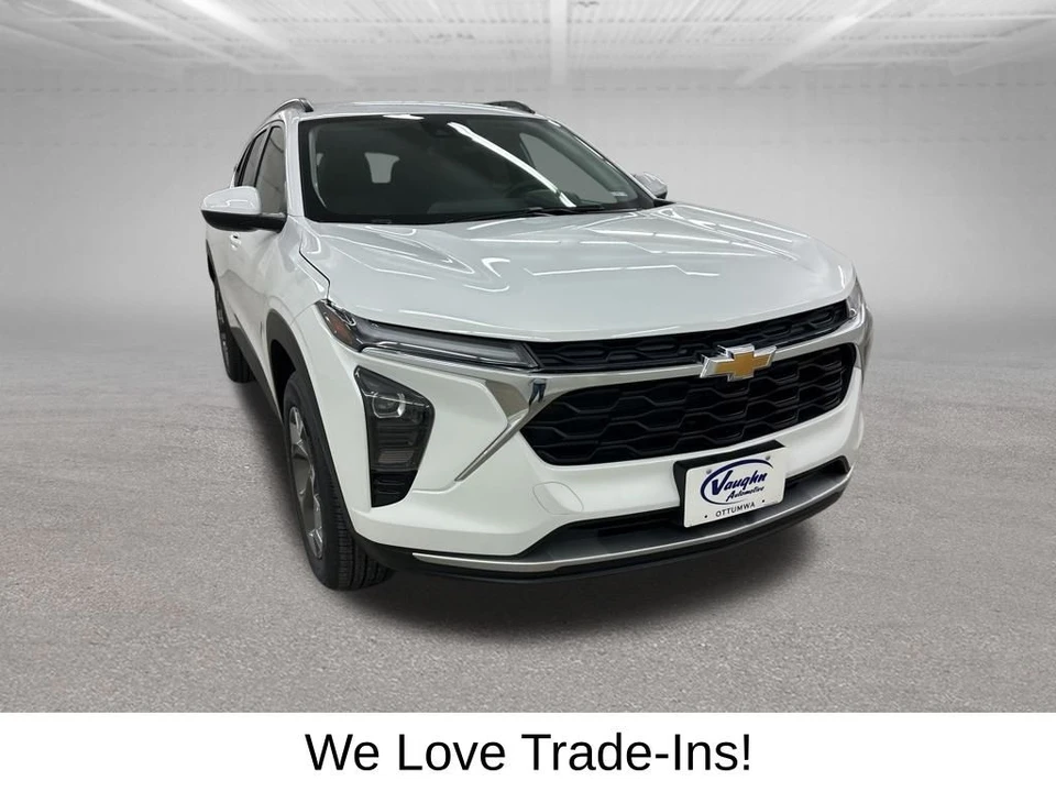 2026 Chevrolet Trax - Image 2 of 12