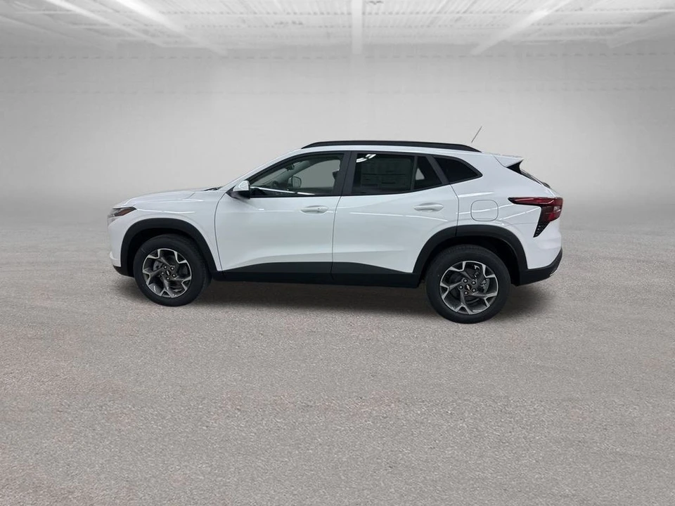 2026 Chevrolet Trax - Image 6 of 12
