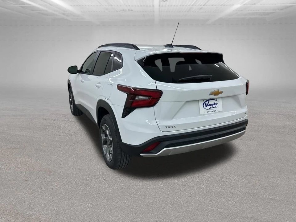 2026 Chevrolet Trax - Image 8 of 12