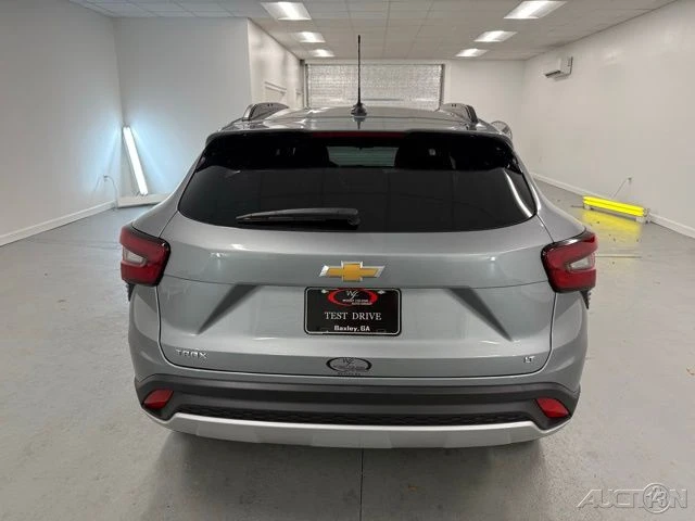 2026 Chevrolet Trax - Image 7 of 12