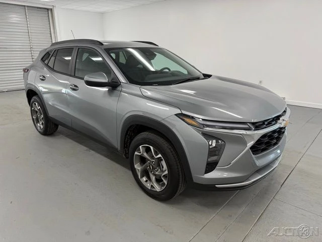 2026 Chevrolet Trax - Image 3 of 12