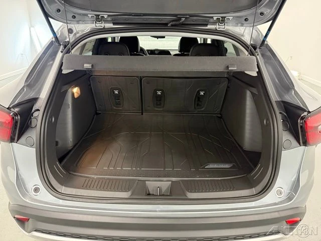 2026 Chevrolet Trax - Image 8 of 12