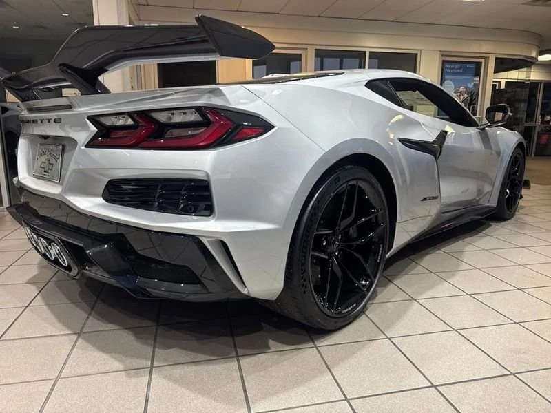 2026 Chevrolet Corvette C8 Z06 - Image 8 of 20
