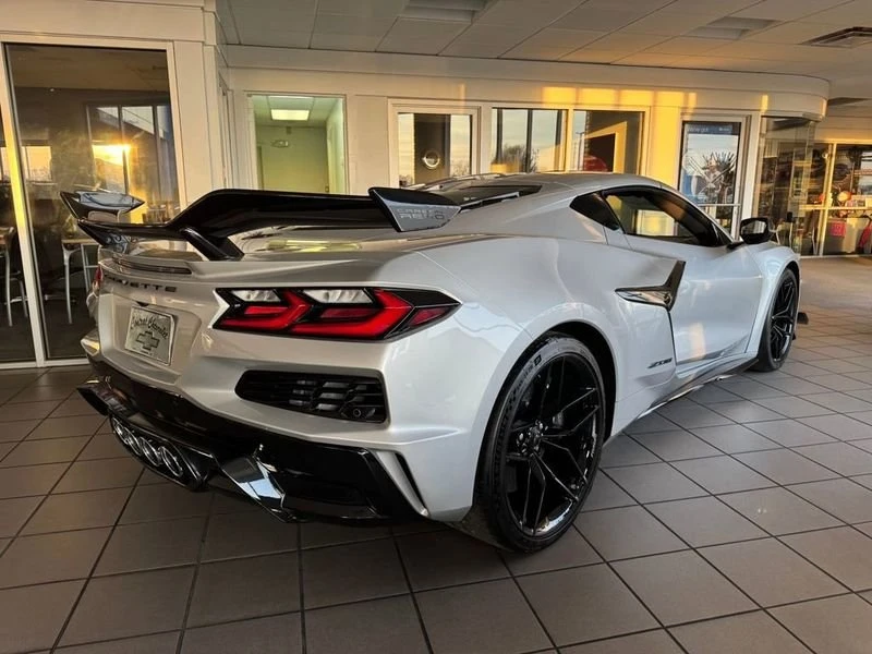2026 Chevrolet Corvette C8 Z06 - Image 18 of 20