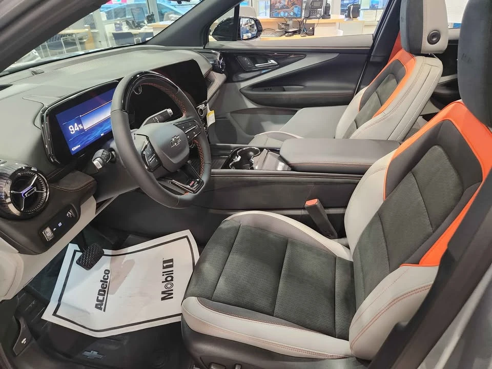 2026 Chevrolet Blazer - Image 2 of 12