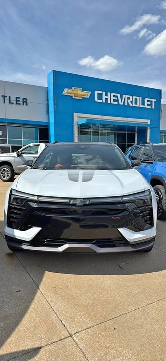 2026 Chevrolet Blazer - Image 2 of 10