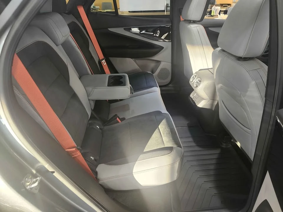 2026 Chevrolet Blazer - Image 9 of 13