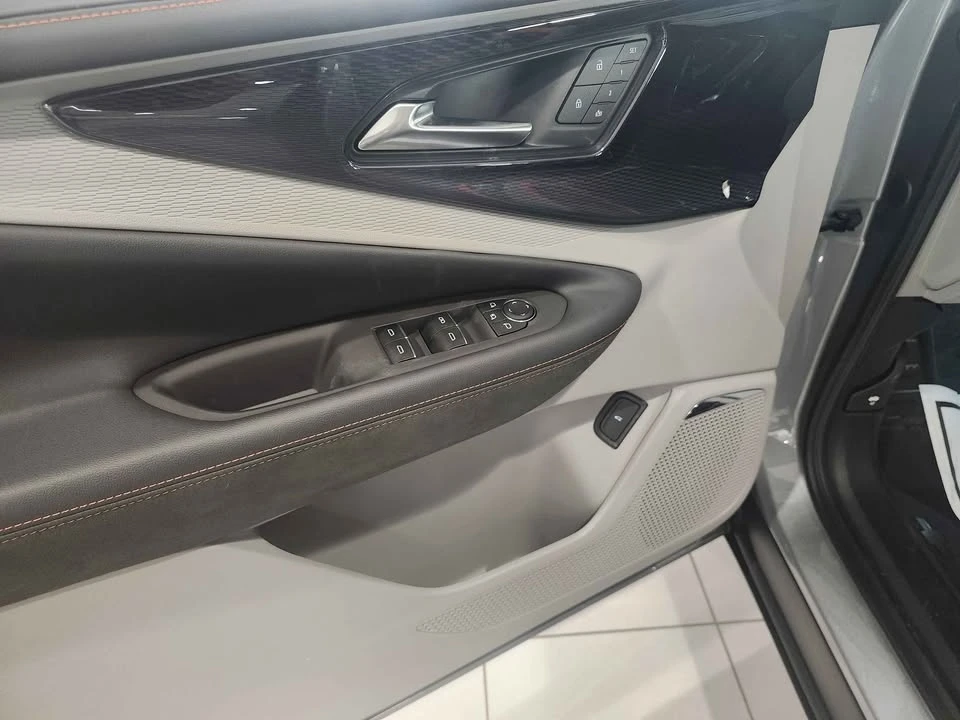 2026 Chevrolet Blazer - Image 5 of 13