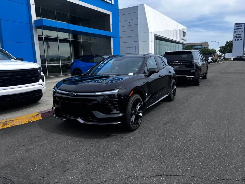 2026 Chevrolet Blazer - Image 2 of 14