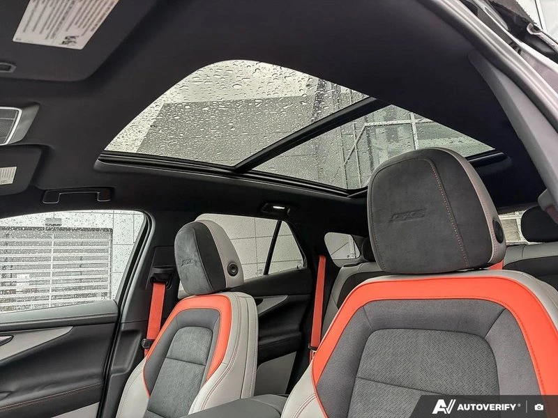 2026 Chevrolet Blazer - Image 15 of 19