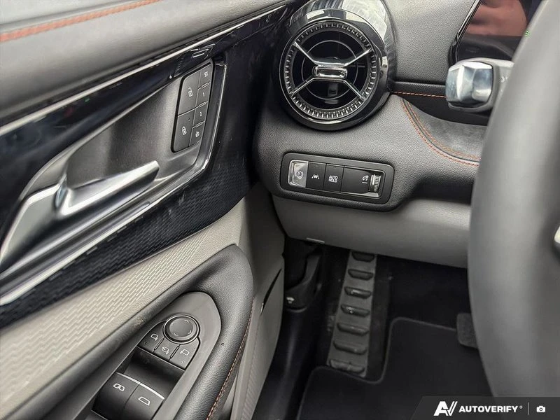 2026 Chevrolet Blazer - Image 13 of 19