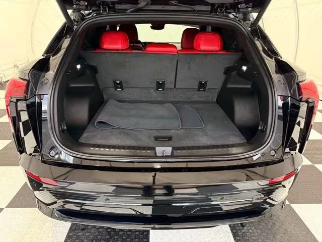 2026 Chevrolet Blazer - Image 18 of 19