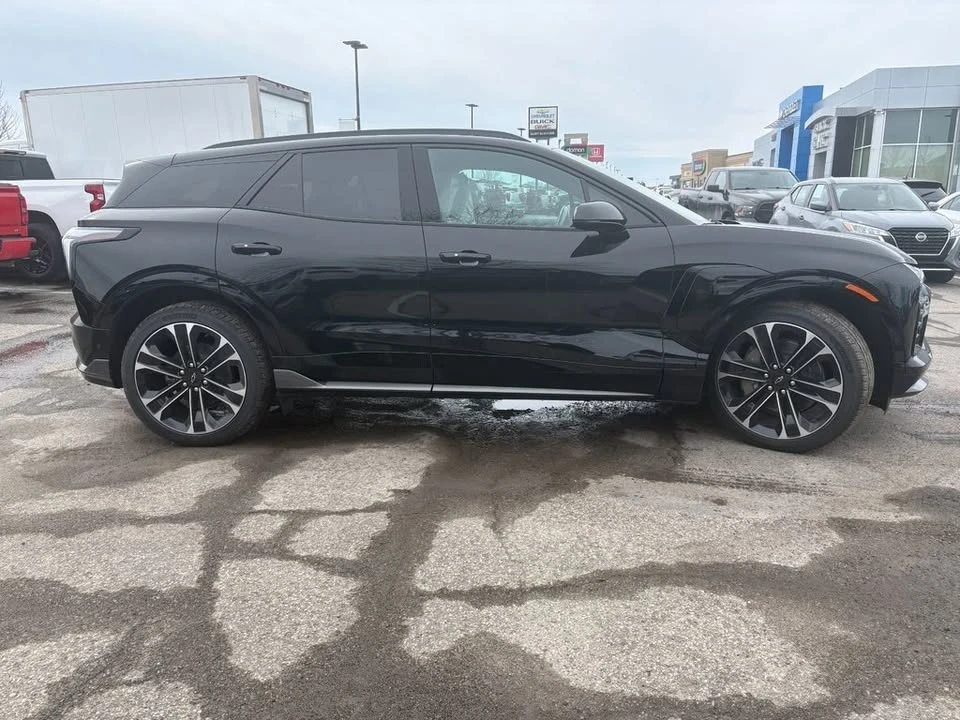 2026 Chevrolet Blazer - Image 2 of 8