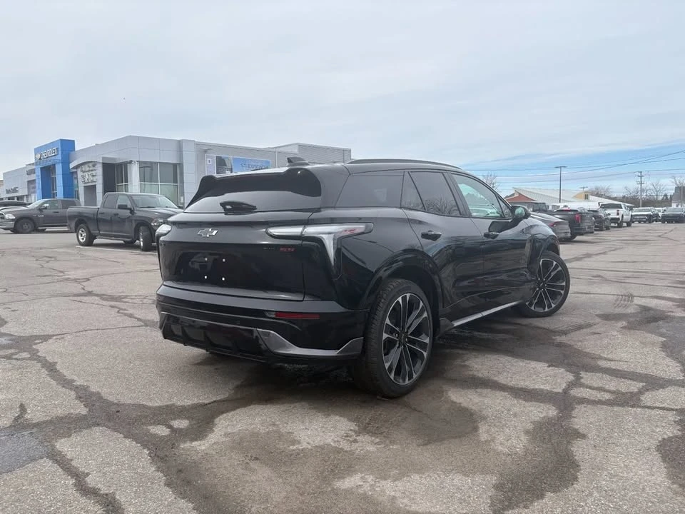 2026 Chevrolet Blazer - Image 3 of 8