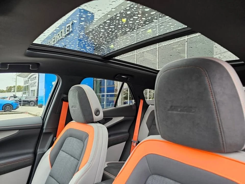 2026 Chevrolet Blazer - Image 9 of 10