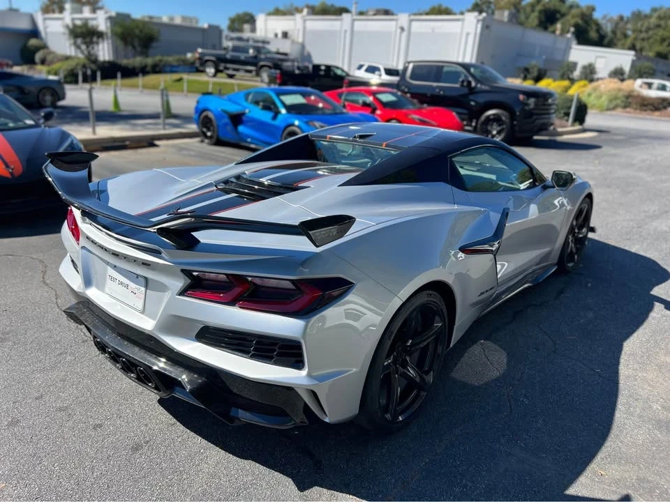2026 Chevrolet Corvette C8 Z06 - Image 17 of 20