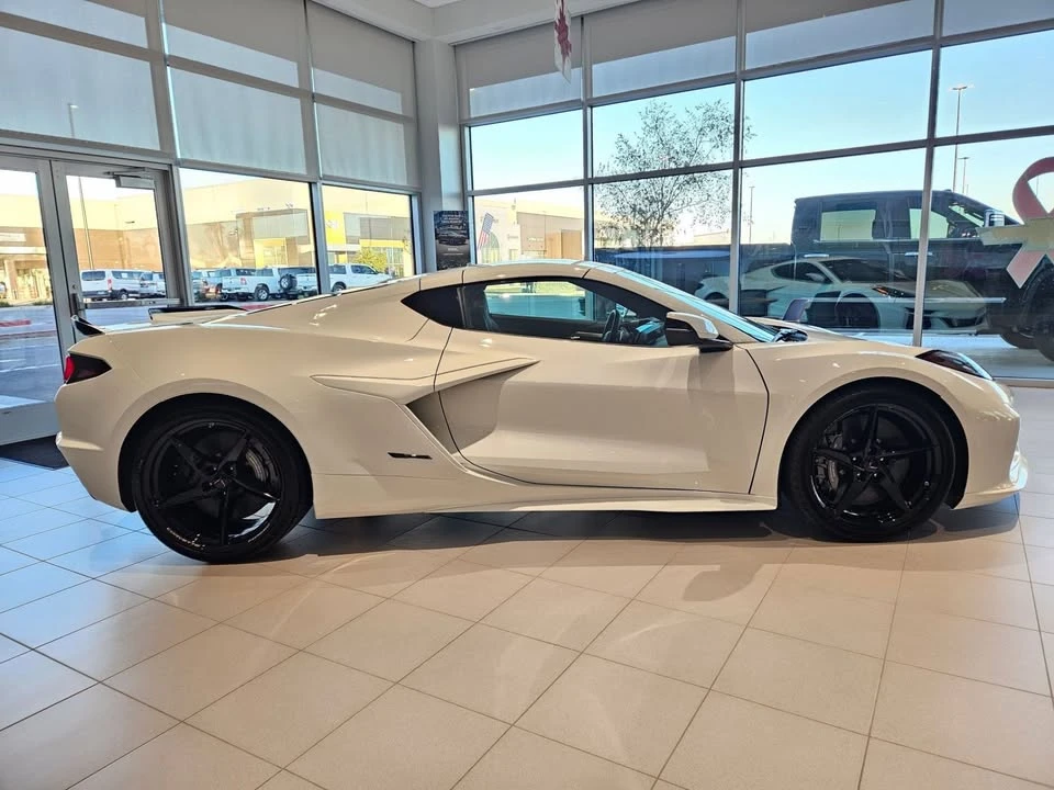 2026 Chevrolet Corvette C8 E-Ray - Image 6 of 20