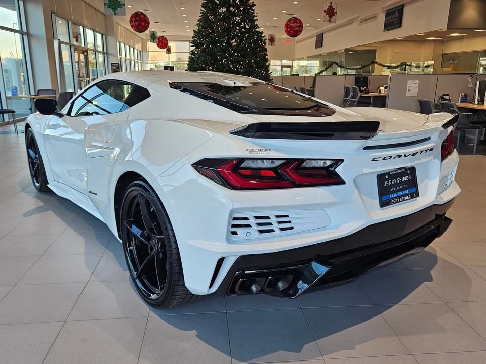 2026 Chevrolet Corvette C8 E-Ray - Image 3 of 20