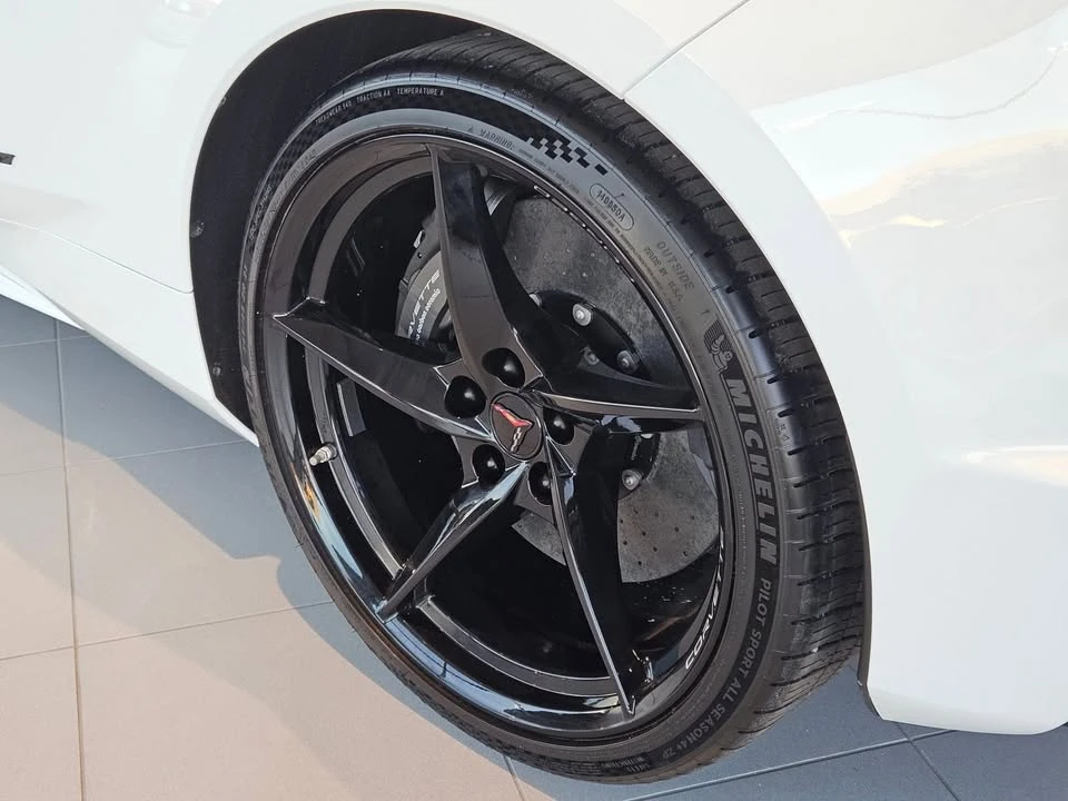 2026 Chevrolet Corvette C8 E-Ray - Image 10 of 20