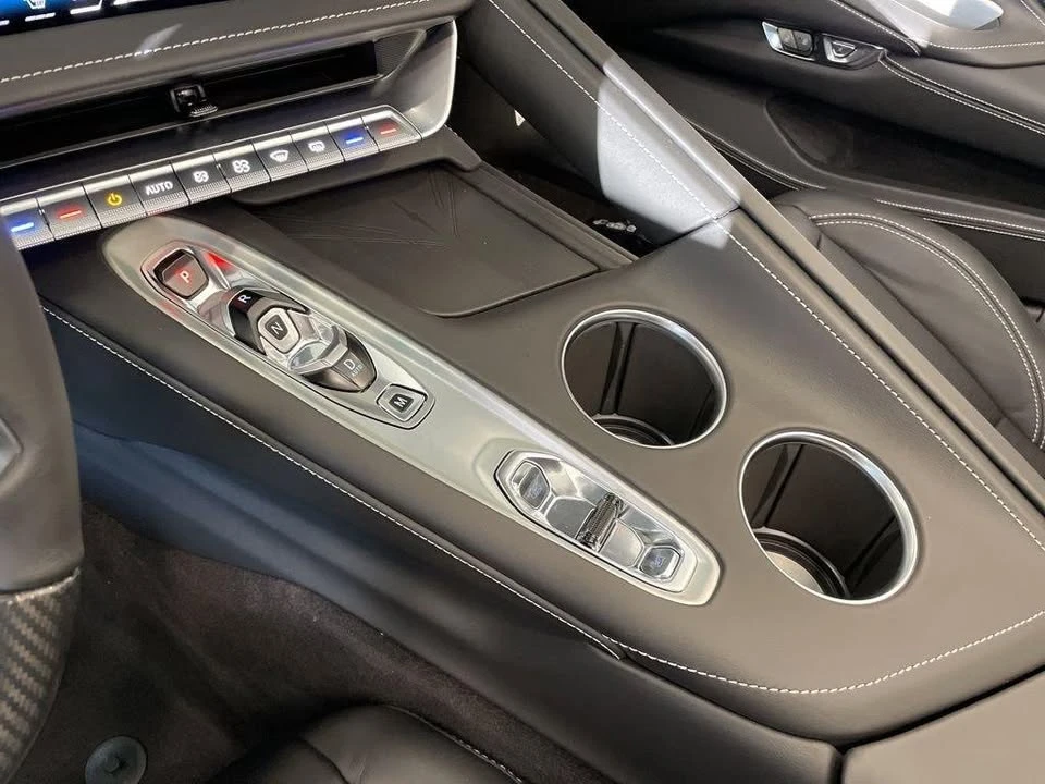 2026 Chevrolet Corvette C8 E-Ray - Image 10 of 19