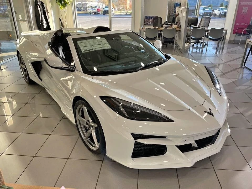 2026 Chevrolet Corvette C8 E-Ray - Image 1 of 19
