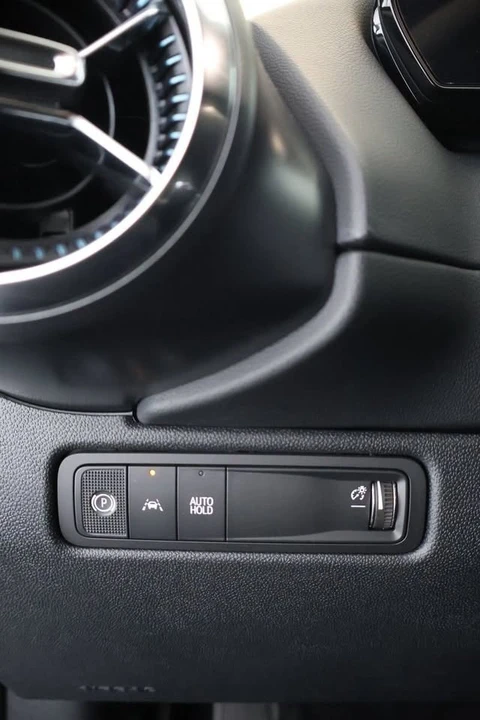 2026 Chevrolet Equinox - Image 14 of 18
