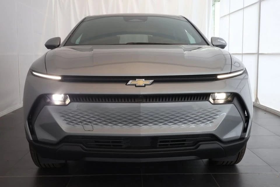 2026 Chevrolet Equinox - Image 3 of 18
