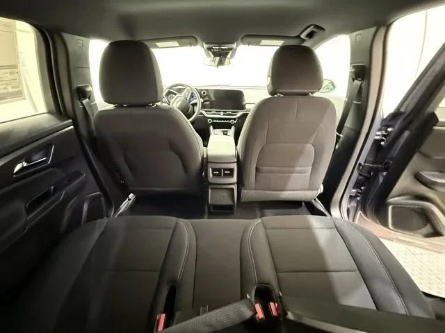 2026 Chevrolet Equinox - Image 9 of 18