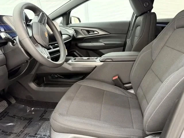 2026 Chevrolet Equinox - Image 14 of 18