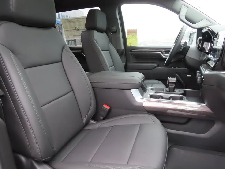 2026 Chevrolet Silverado 4th Gen - Image 17 of 19