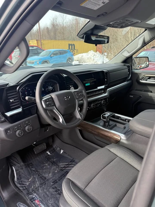 2026 Chevrolet Silverado 4th Gen - Image 7 of 13