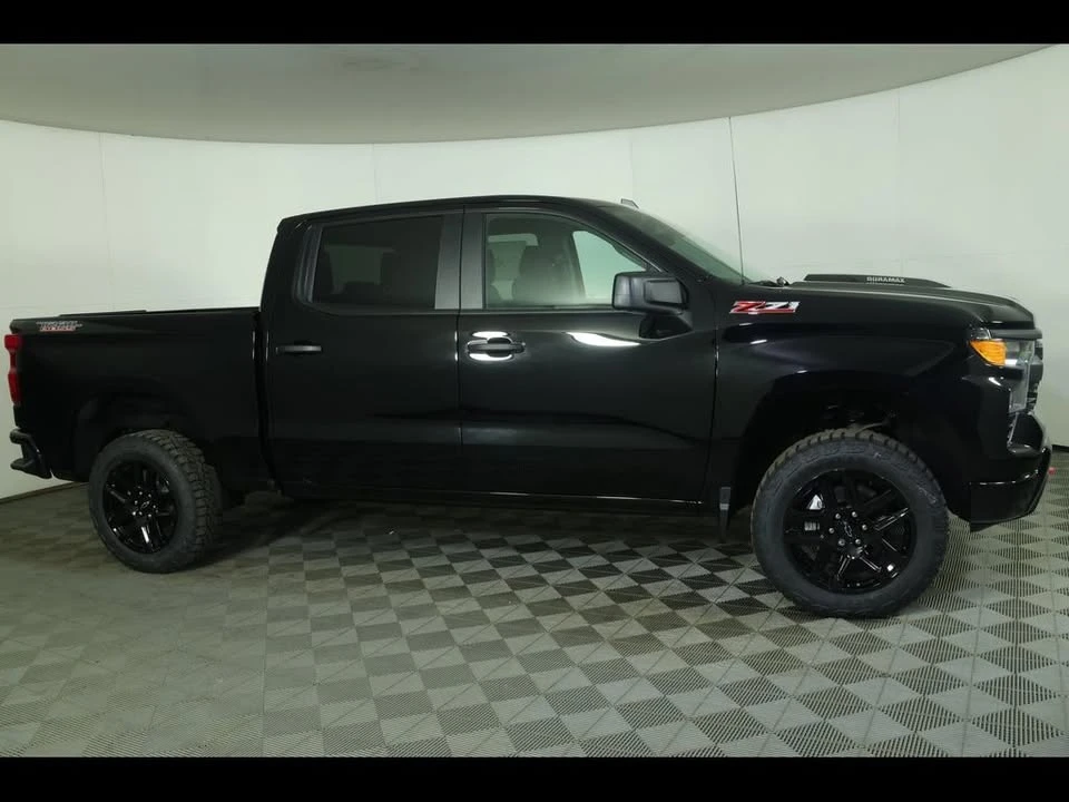 2026 Chevrolet Silverado 4th Gen - Image 2 of 20