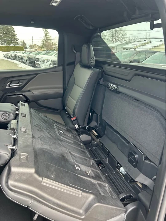 2026 Chevrolet Silverado 4th Gen - Image 8 of 14