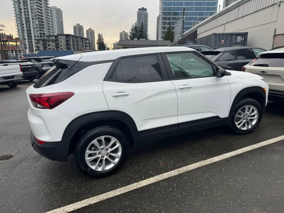 2026 Chevrolet Trailblazer - Image 6 of 9