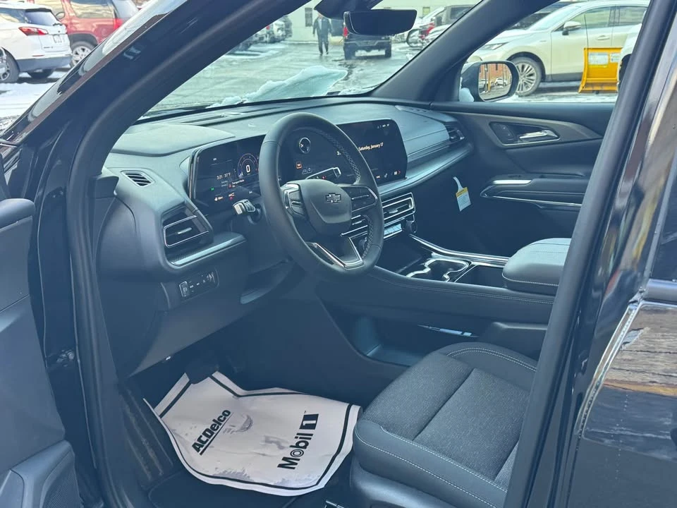 2026 Chevrolet Traverse - Image 8 of 17
