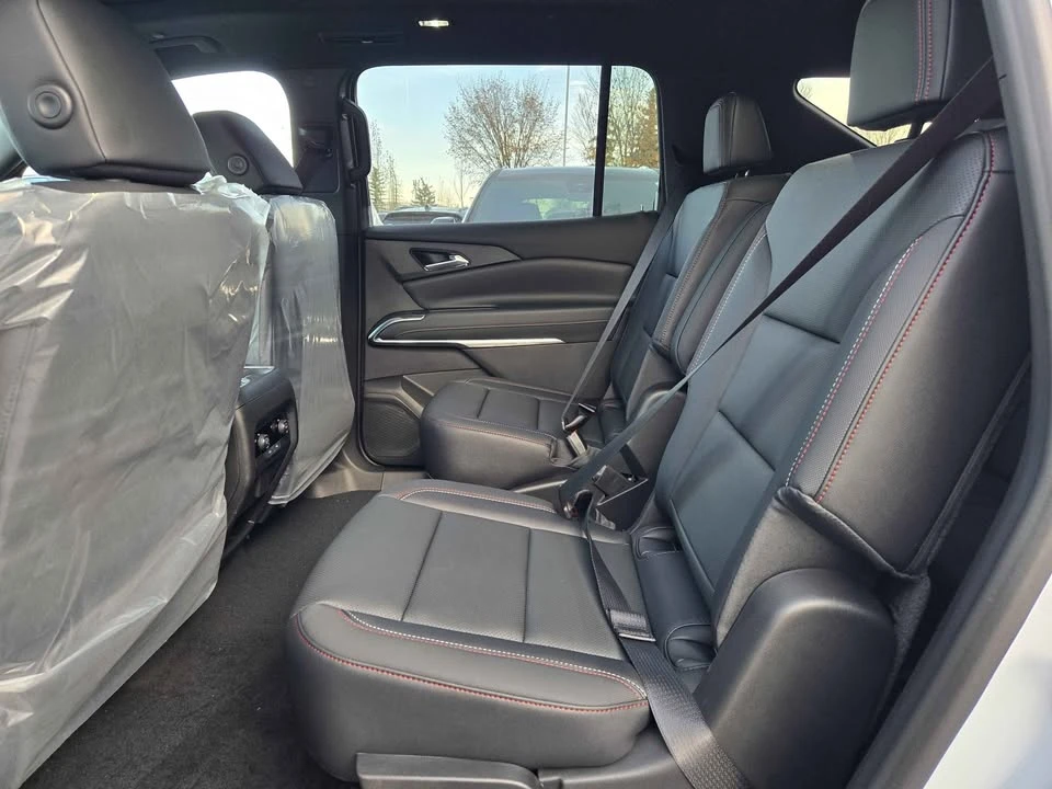 2026 Chevrolet Traverse - Image 18 of 20