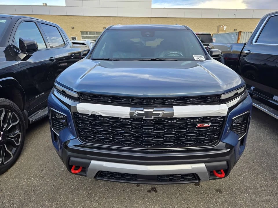 2026 Chevrolet Traverse - Image 2 of 20