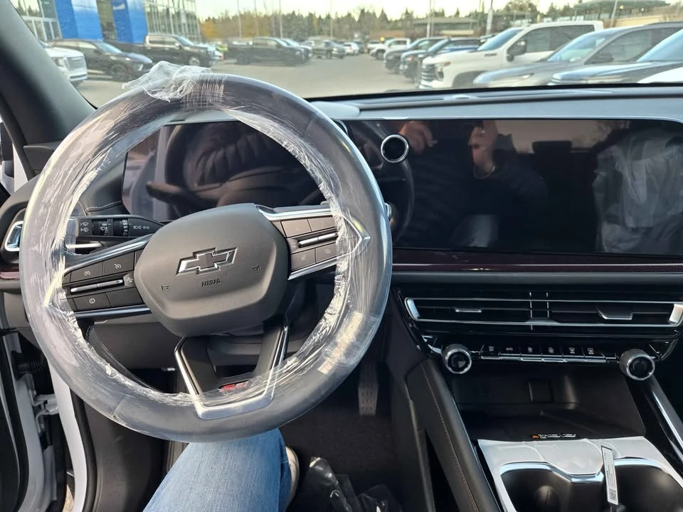 2026 Chevrolet Traverse - Image 13 of 20