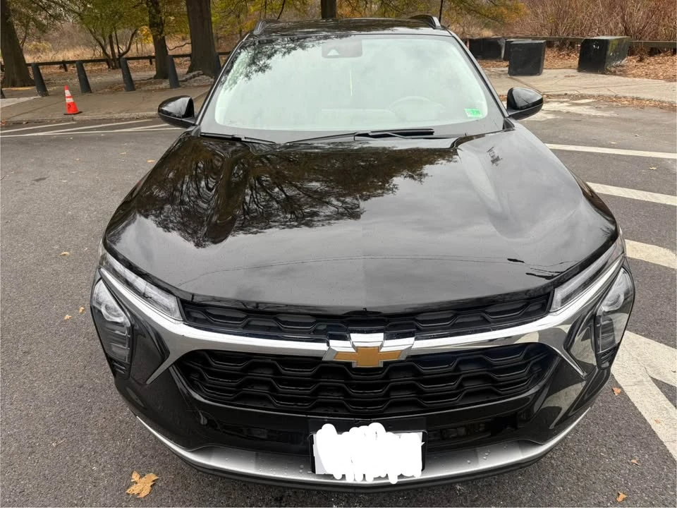 2026 Chevrolet Trax - Image 2 of 17