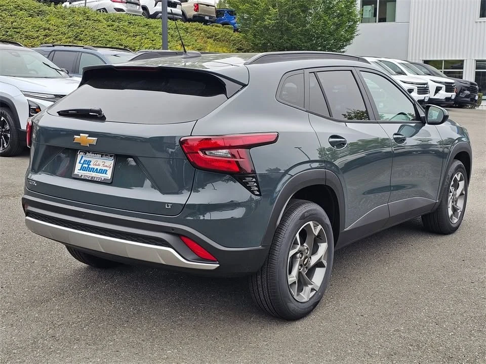 2026 Chevrolet Trax - Image 4 of 18