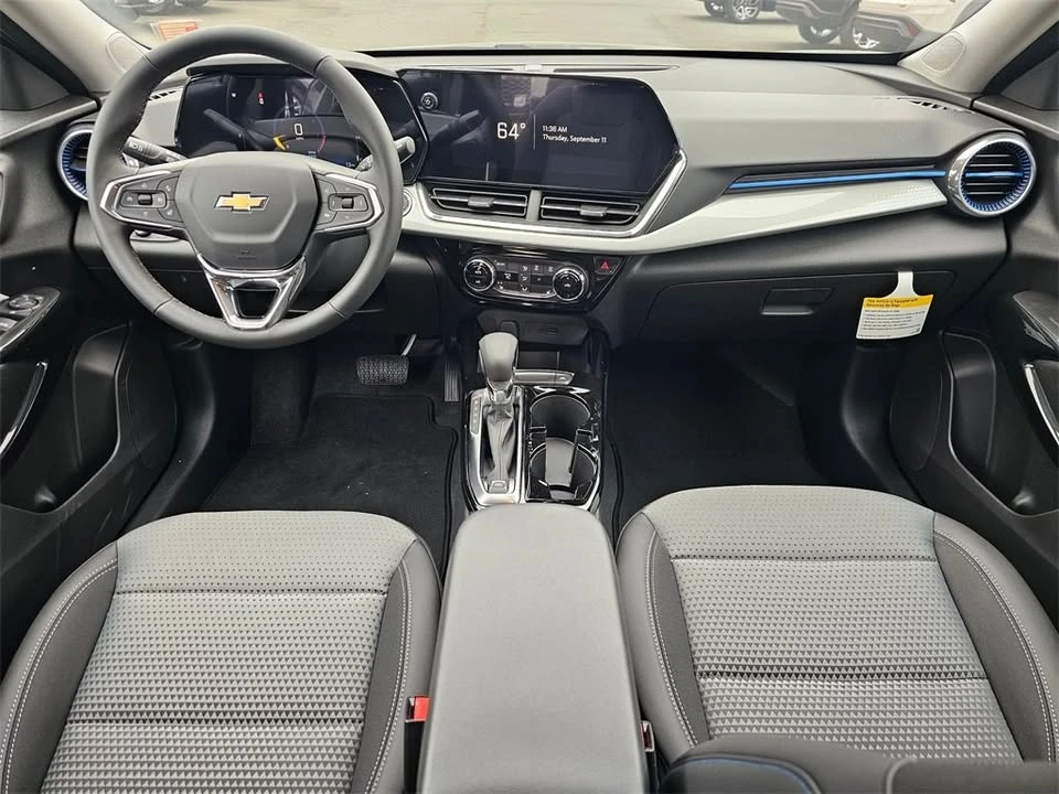 2026 Chevrolet Trax - Image 7 of 18