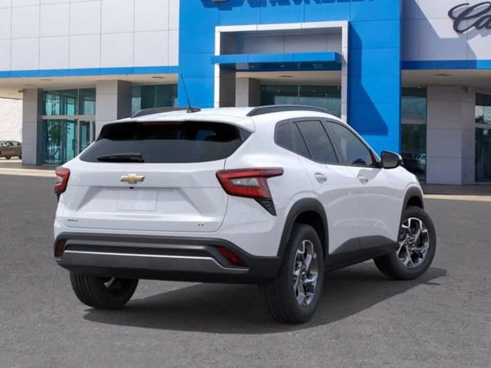 2026 Chevrolet Trax - Image 2 of 17